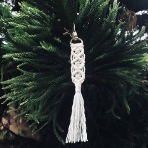 MERCI.SOPHIE Macrame Keychain - Diamond